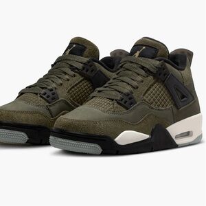 Air Jordan 4 Retro SE Craft Sneakers Size 10